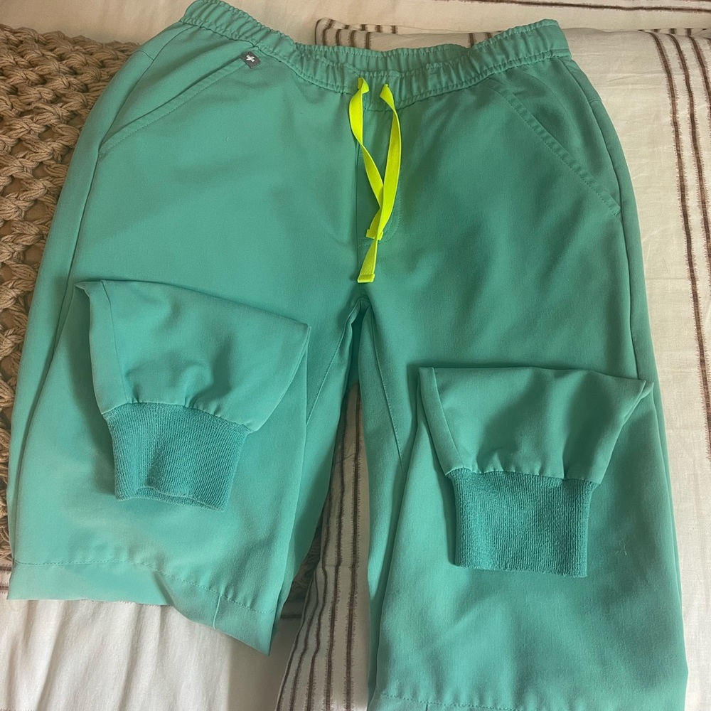 Figs scrub pants